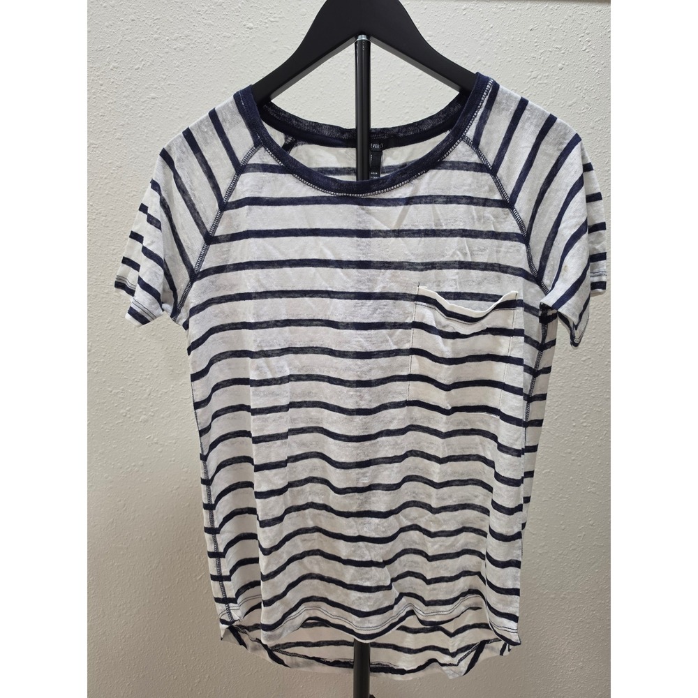 Forever 21 Navy White Striped Pocket Knit Top Short Sleeve Crew Neck Medium NWT